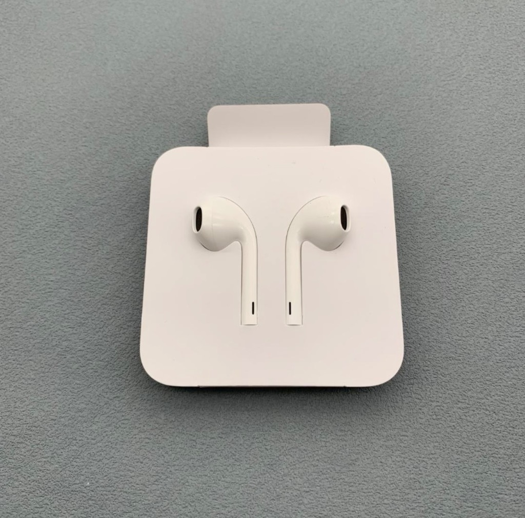 Apple - 値下げ可！ アップル EarPods iPhoneイヤホン 1個2200円 Amazon.co.jp: Apple EarPods (USB-C) : 家電＆カメラ