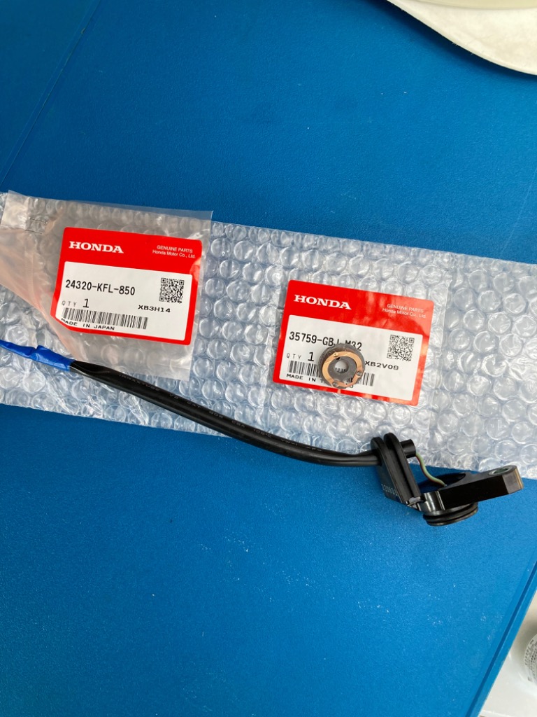 アディダス メンズ スニーカー