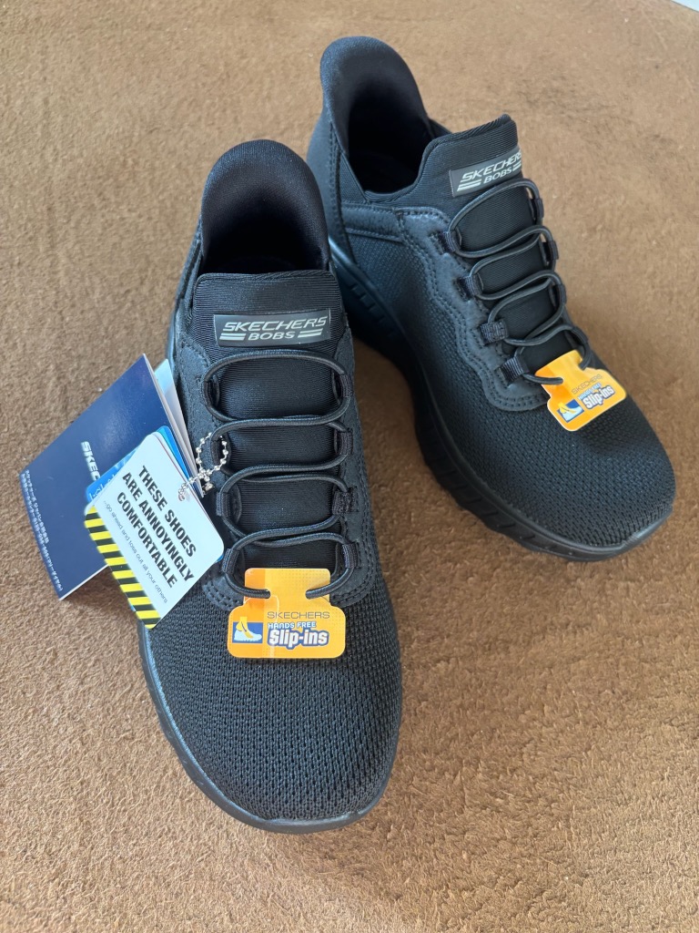 SKECHERS（スケッチャーズ） BOBS SQUAD CHAOS ボブススクワッドカオス