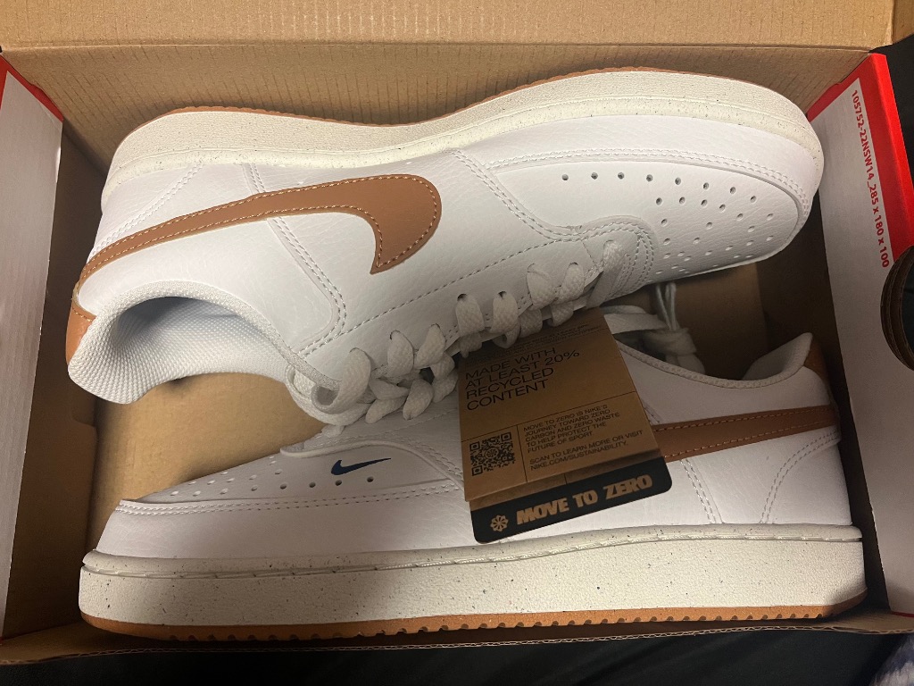NIKE 9Inch Court Flex Ace フェデラーモデル 極美品 NIKE 9Inch Court Flex Ace フェデラーモデル 極美品 NIKE 9Inch