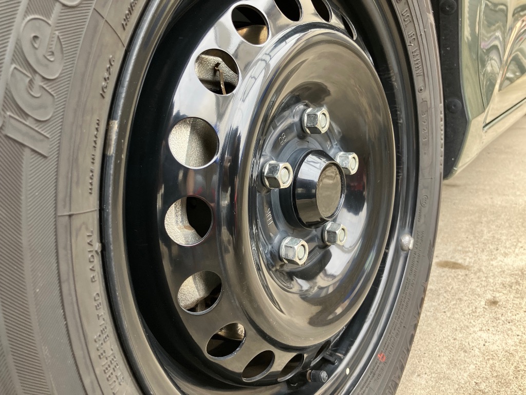 ホイールセンターキャップ 黒4個入 内径64 外68 高17mm ホイール ホイールセンターキャップ 黒4個入 内径64 外68 高17mm ホイール