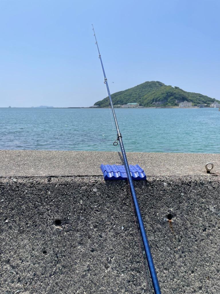 DAIWA（釣り） タテカケ君 青 堤防 防波堤 波止場竿置き 竿受け