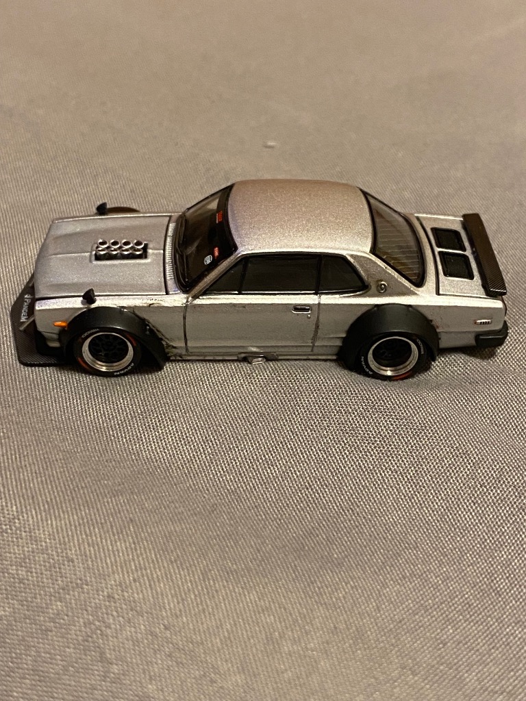 SKYLINE GT-R V8 DRIFT (HAKOSUKA) METALLIC SILVER POP RACE x