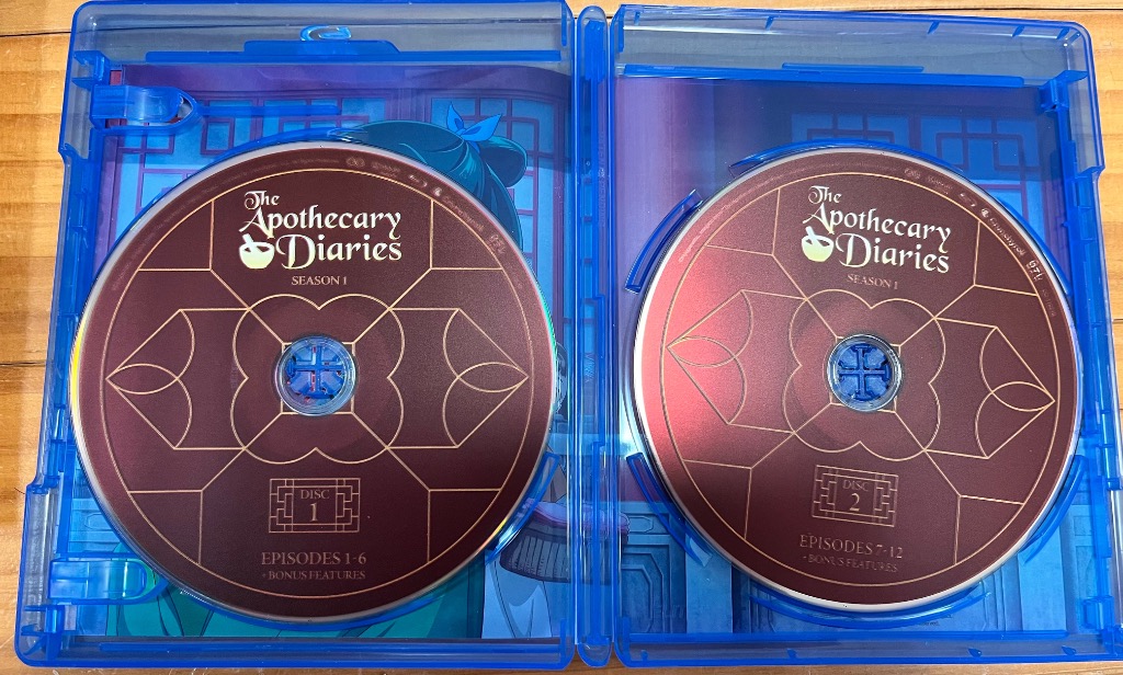 薬屋のひとりごと　第1期全話セット　★新品★　北米版 BD 新品BD 薬屋のひとりごと 第1期パート1 1-12話BOXセット 北米版