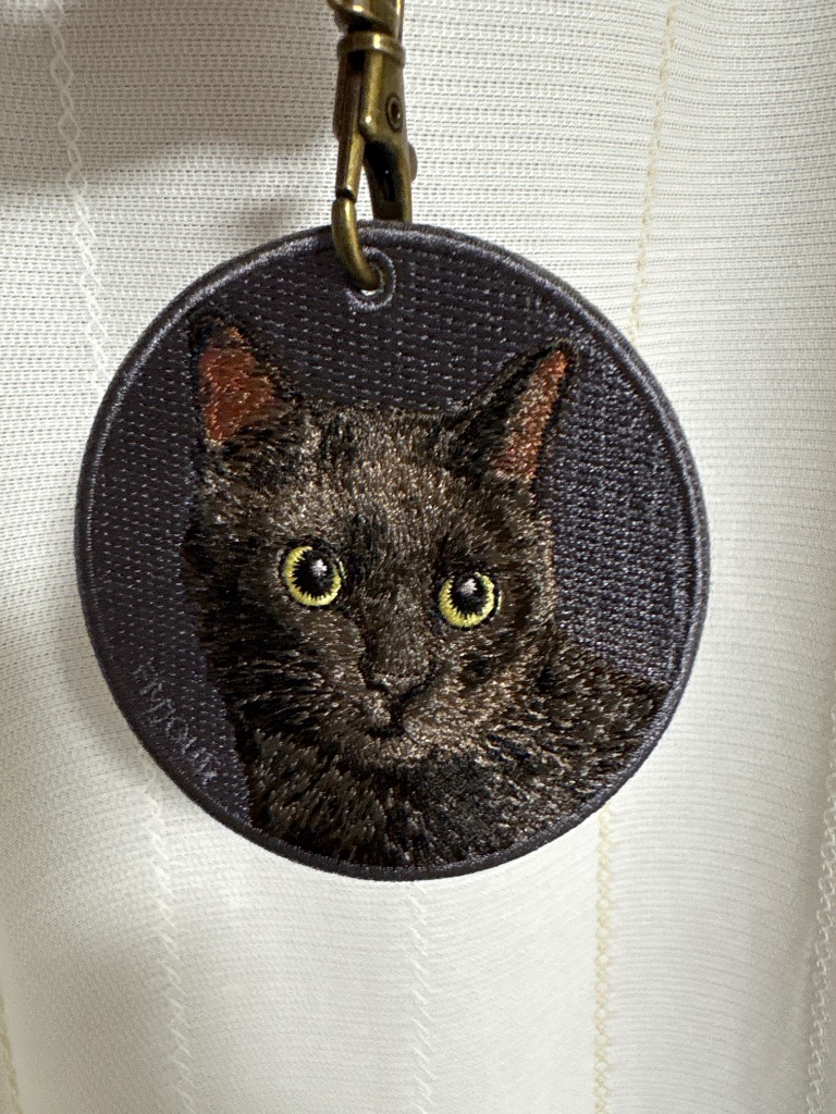キーホルダー 猫 刺繍 ネコ ネコ柄 チャーム ペット