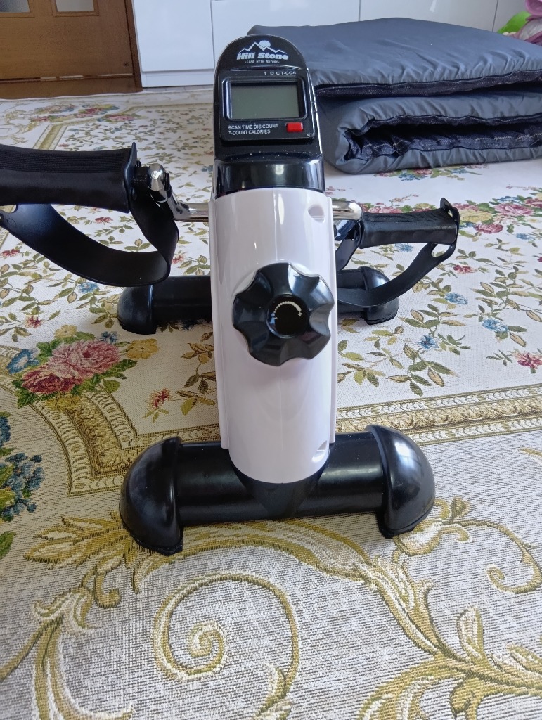 Hill Stone フィットネスバイク ミニ エアロバイク 静音 小型