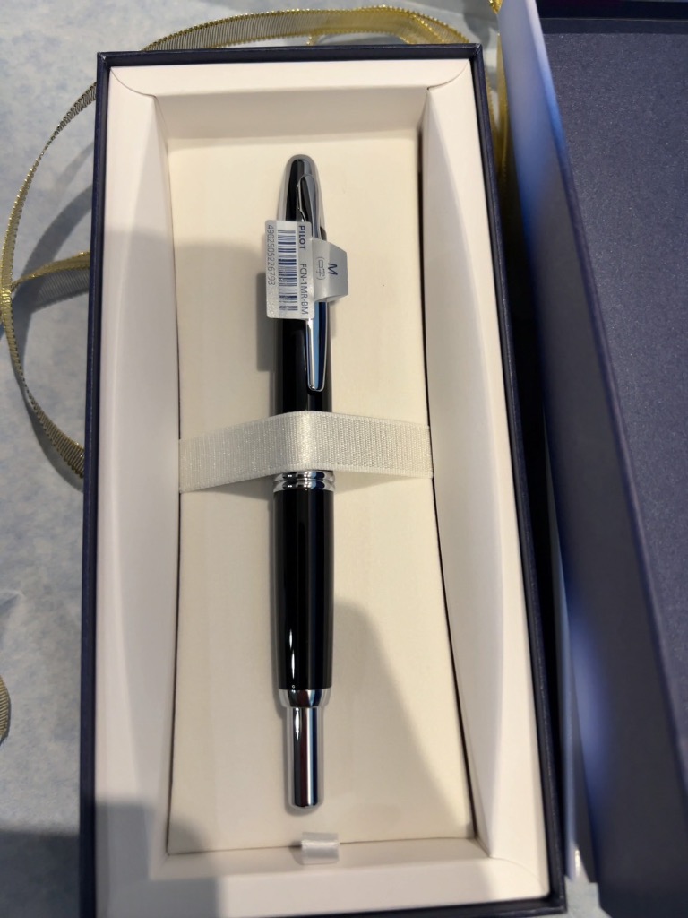PILOT（パイロット） 高級筆記具 万年筆 キャップレス ブラック FCN