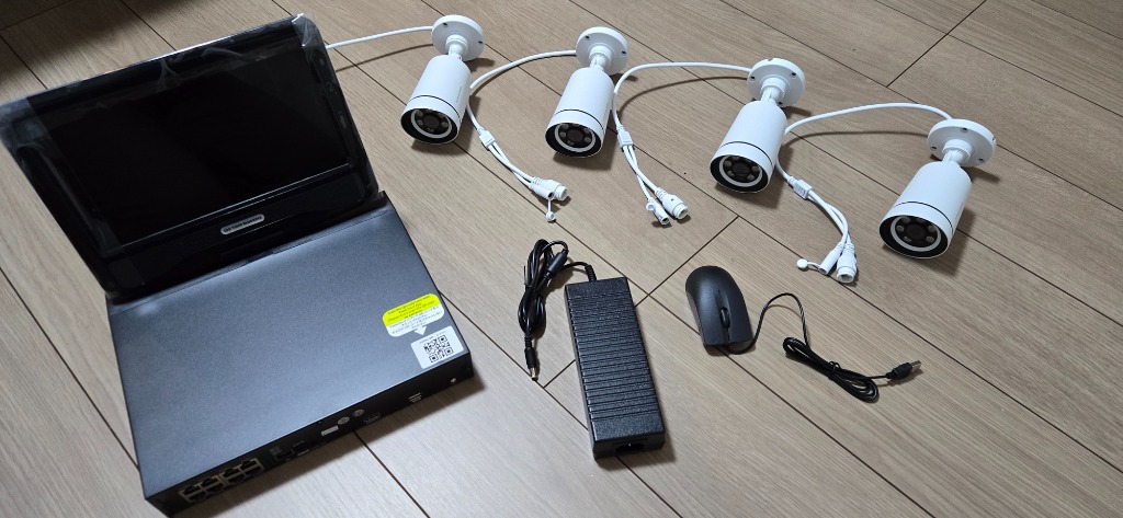 アキバガジェット 防犯カメラ POE給電 カメラ 屋外 屋内 4台