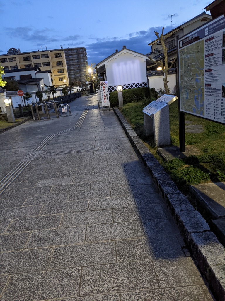 懐中電灯 LED 強力 軍用 最強 ライト LEDライト LED懐中電灯