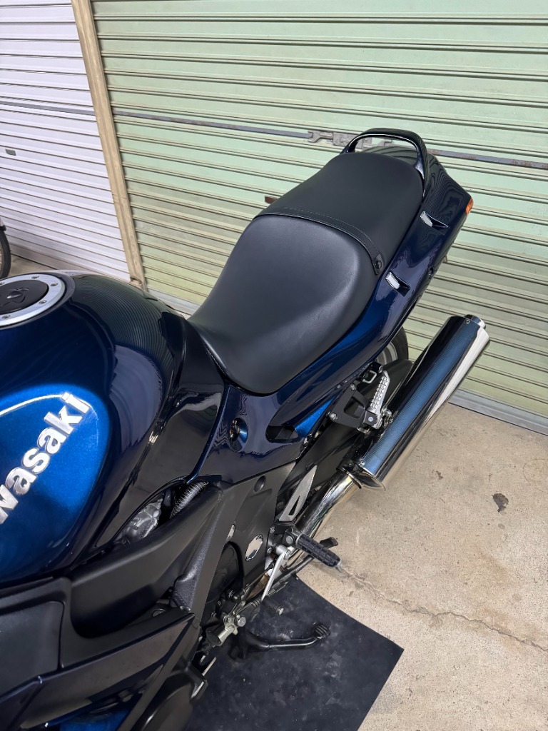 【張替え工賃・返却送料込】ZZR400(ZX400N) シート/カバー/生地/表皮 黒 純正シート 対応 補修用