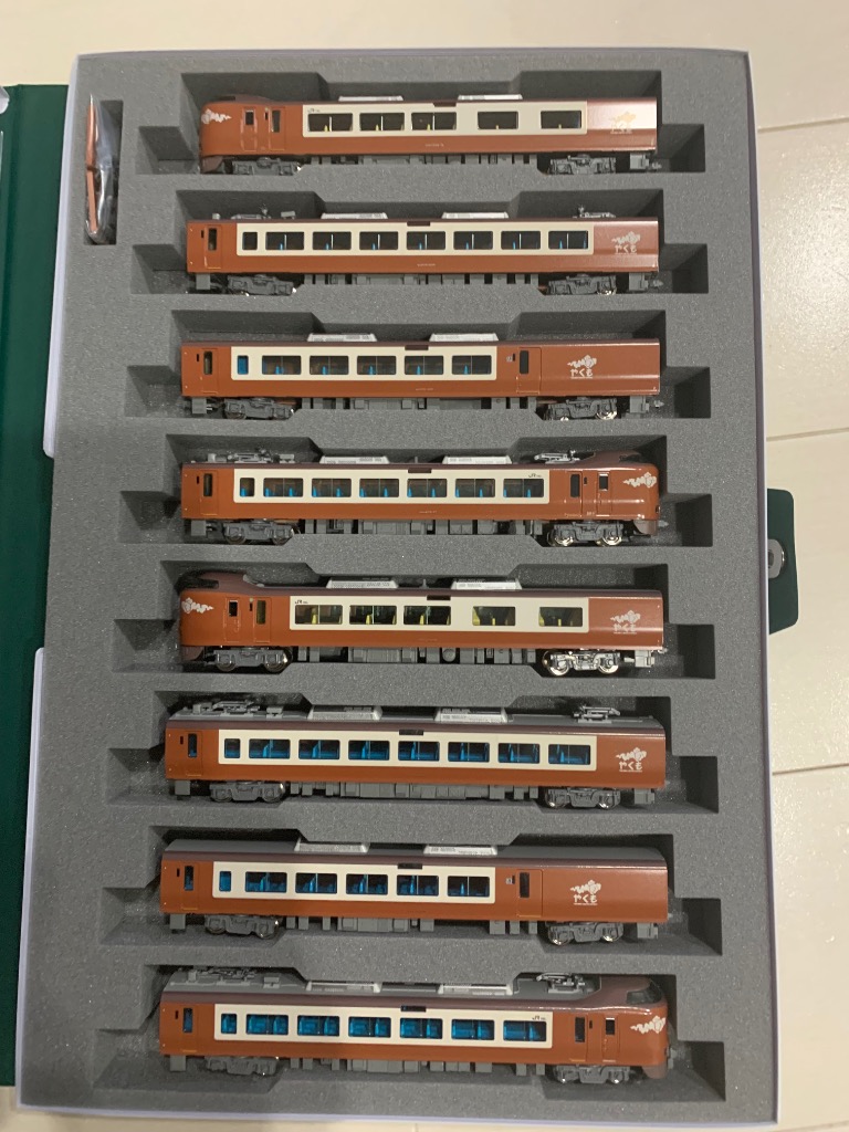 カトー 【予約 2025年3月予定】No:10-2000 KATO JR 273系