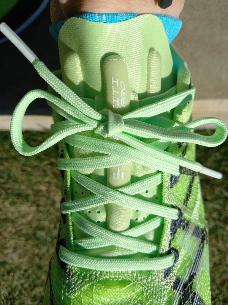 UNDER ARMOUR アンダーアーマー UAベロシティ プロ 3027560