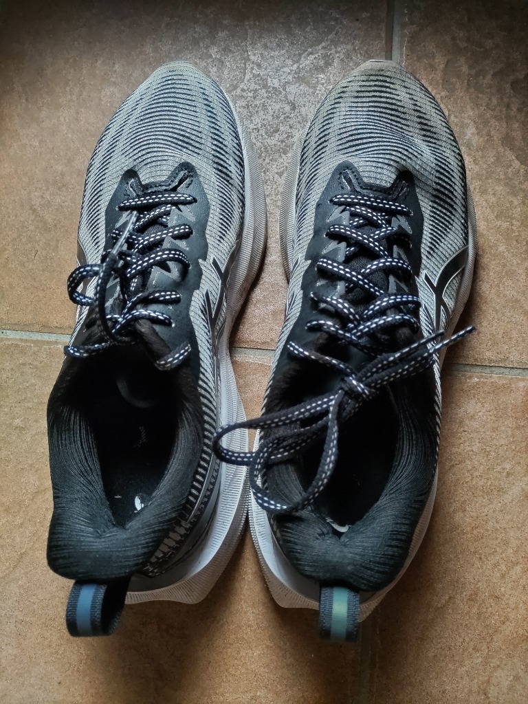 asics - 当日翌日発送　新品27㎝　NOVABLAST 3　ノヴァブラスト 3　厚底ソール ASICS アシックス NOVABLAST 3 LE ノヴァブラスト 1011B591