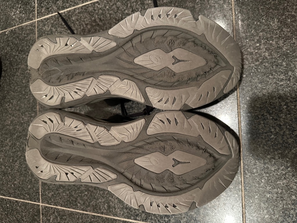 極美品　ASICS ランニングシューズ ノバブラスト　　NOVABLAST 4 アシックス】「NOVABLAST 4」はさらにポンポン弾むシューズへ