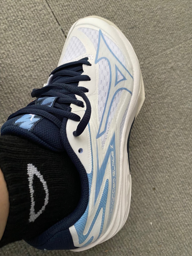 ミズノ V1GA237010 25.5 サンダーブレード Z/新品未使用 ミズノ（MIZUNO）（メンズ、レディース）バレーボールシューズ