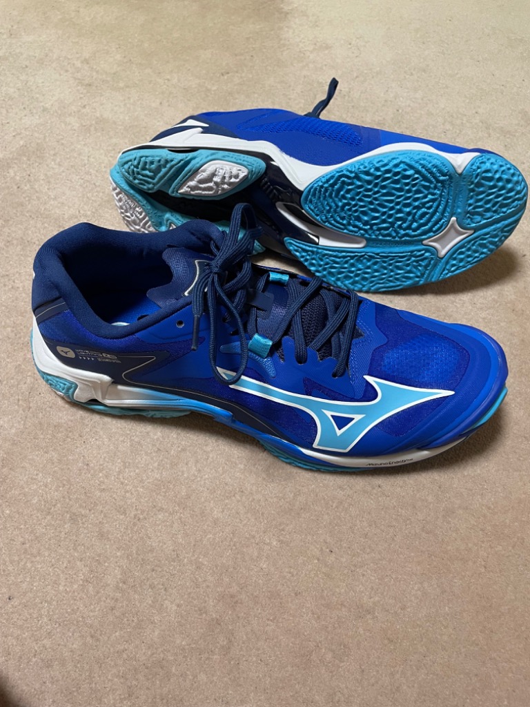 MIZUNO ミズノ WAVE LIGHTNING Z8 ウエーブライトニング