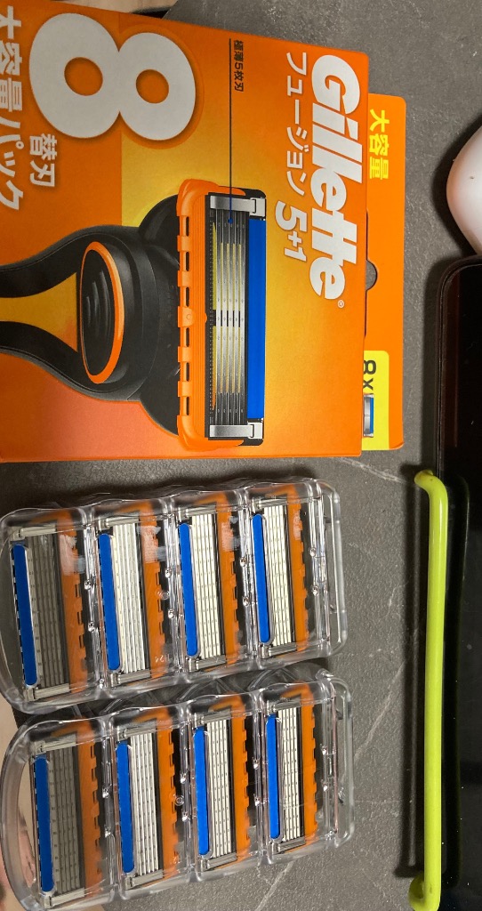 Gillette　替刃8個入✕４　32個 Gillette ジレット フュージョン プログライド フレックスボール