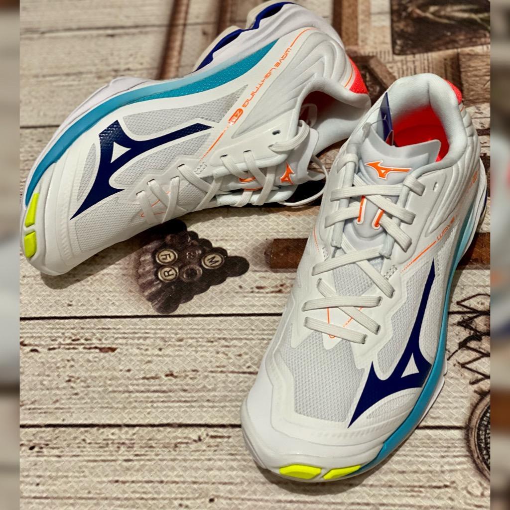 バレーボールシューズ 2E相当 ミズノ mizuno WAVE LIGHTNING ウエーブライトニングZ6 日本限定販売/競技 競技 メンズ  レディース スポーツシューズ/V1GA2001-