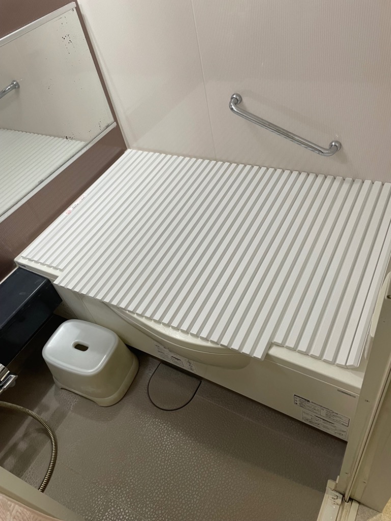 RS9GVR1134C パナソニック 風呂フタ(短辺820×長辺1270:巻きフタ:両端加工型:切り欠きあり) ホワイト (GRXGVR1134 代替品) Panasonic パナソニック RS9GVR1134C 風呂フタ(短辺820×長辺1270