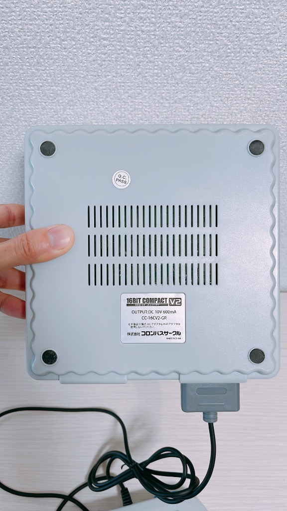 (本体)16ビットコンパクト V2 SFC用互換機(CC-16CV2-GR) コロンバスサークル 41sGqrvdCGL._UF1000,1000_QL80_.jpg