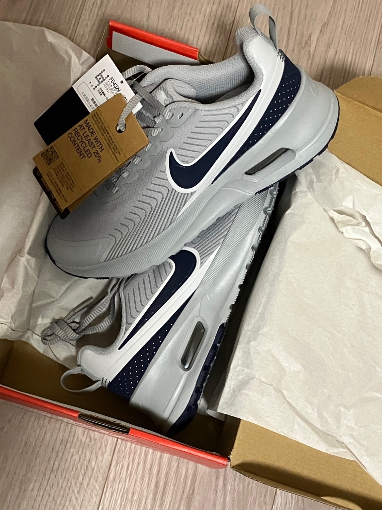 NIKE（ナイキ） AIR MAX NUAXIS 軽量 メンズスニーカー エアマックス