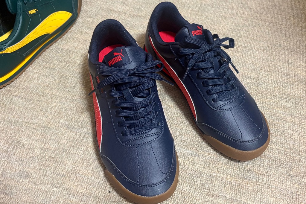 Puma スニーカー 青・黒・赤 size 27CM PUMA（プーマ） TURINO 2 超軽量 メンズスニーカー 薄底 ロー