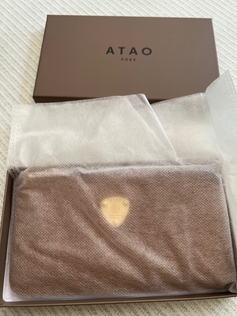 ATAO ATAO公式スタッフ愛用率No1｜フラッグメントケースのような