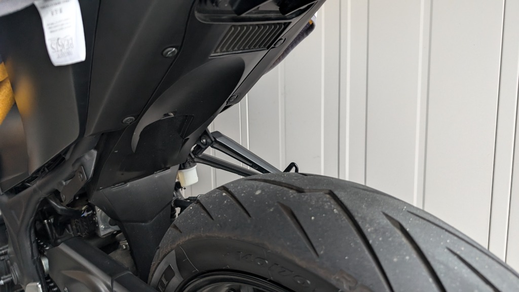 MOS MT-25 MT-03 YZF-R25 YZF-R3 リアフェンダー マッドガード