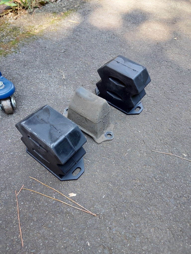 ショウワガレージ　大容量ソフトバンプラバー　ハイエース200 ハイエース パーツ 大容量ソフトバンプラバー 200系ハイエース
