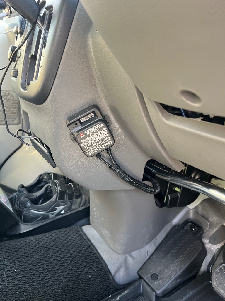 ユピテルドラレコY-116c 駐車監視用電源直結コード OP-VMU5M ユピテル 駐車監視用電源直結コード OP-VMU5M : オートバックス
