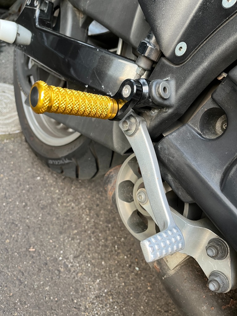 フットペグ Buell XB9S Lightning (2003+) 用 フットレスト 6 色と