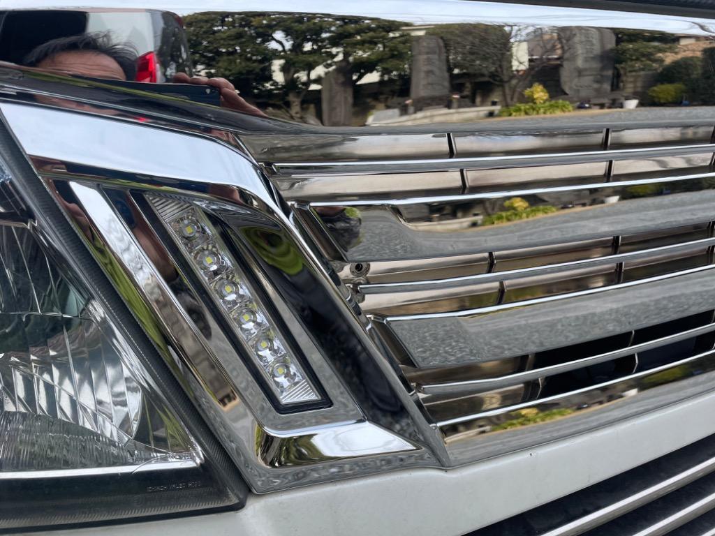 日産キャラバンNV350 フロントグリルカメラ付き 新型キャラバンーフロントグリルとバンパーのデザインを刷新