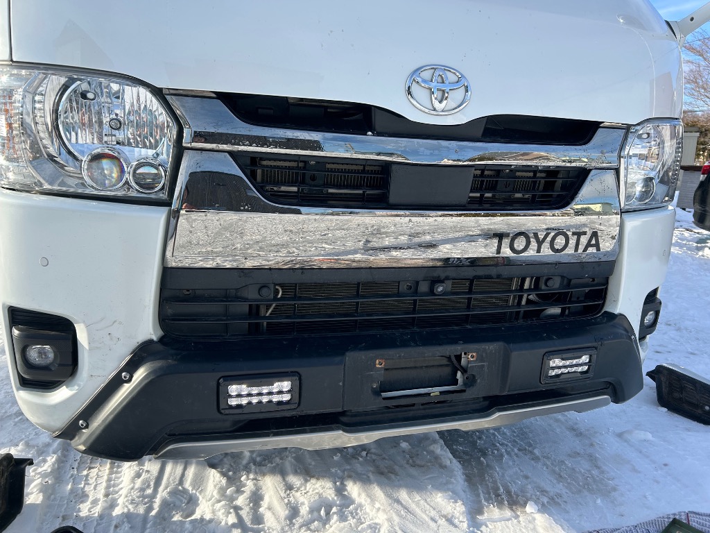 TRDにも LEDランプ オフロード バンパーガード用 200系