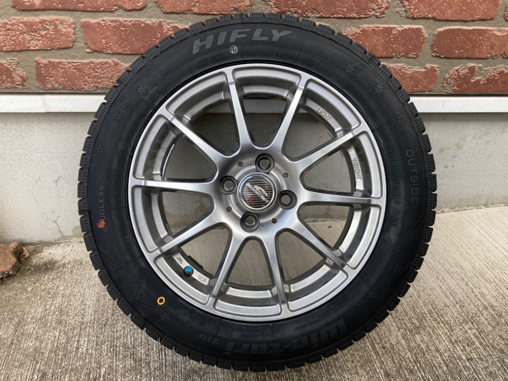 HIFLY（ハイフライ） スタッドレスタイヤ 185/60R15 HIFLY Win-turi