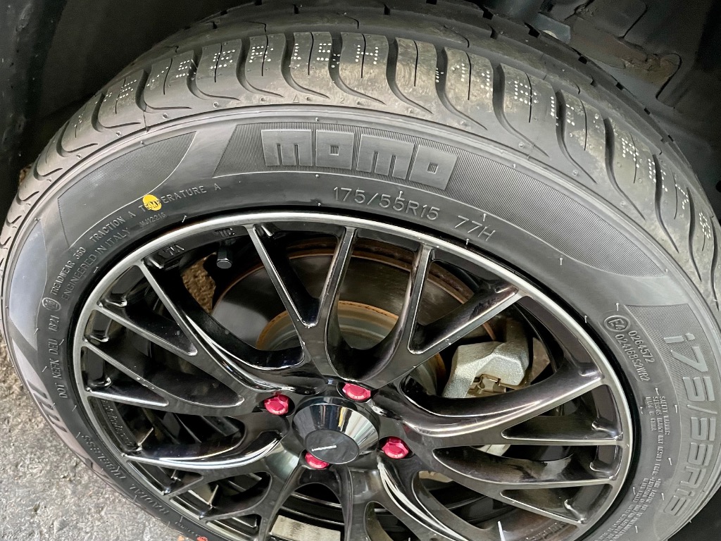 モモタイヤ（MOMO Tires） 175/55R15 MOMO Tires OUTRUN M-1 タイヤ