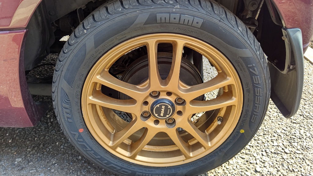 モモタイヤ（MOMO Tires） 175/55R15 MOMO Tires OUTRUN M-1 タイヤ