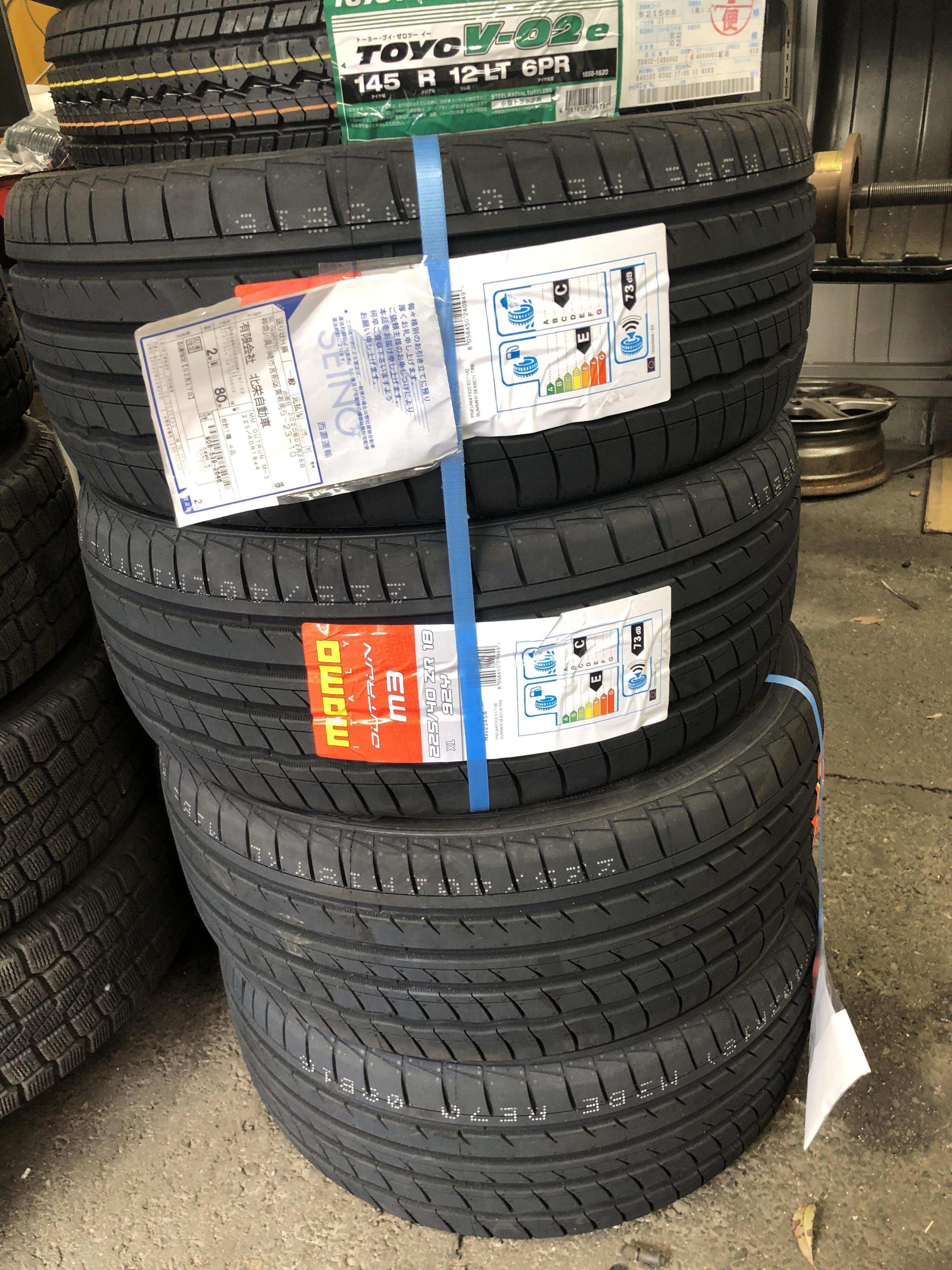 モモタイヤ 225/40R18 MOMO Tires OUTRUN M-3 タイヤ サマー