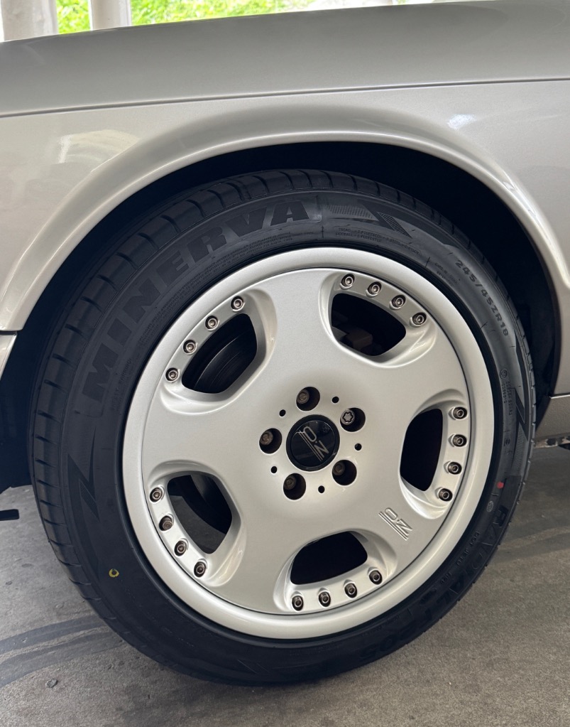 MINERVA（ミネルバ） 4本セット 245/45R18 タイヤ サマータイヤ F205