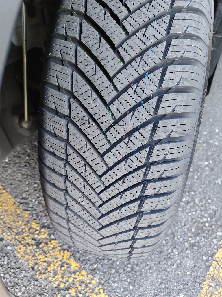MINERVA（ミネルバ） 4本セット 215/65R16 タイヤ オールシーズン