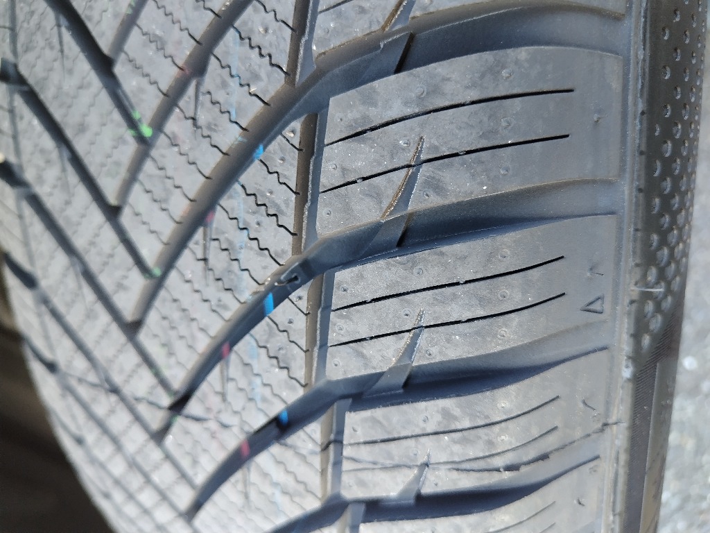 MINERVA（ミネルバ） 4本セット 215/65R16 タイヤ オールシーズン