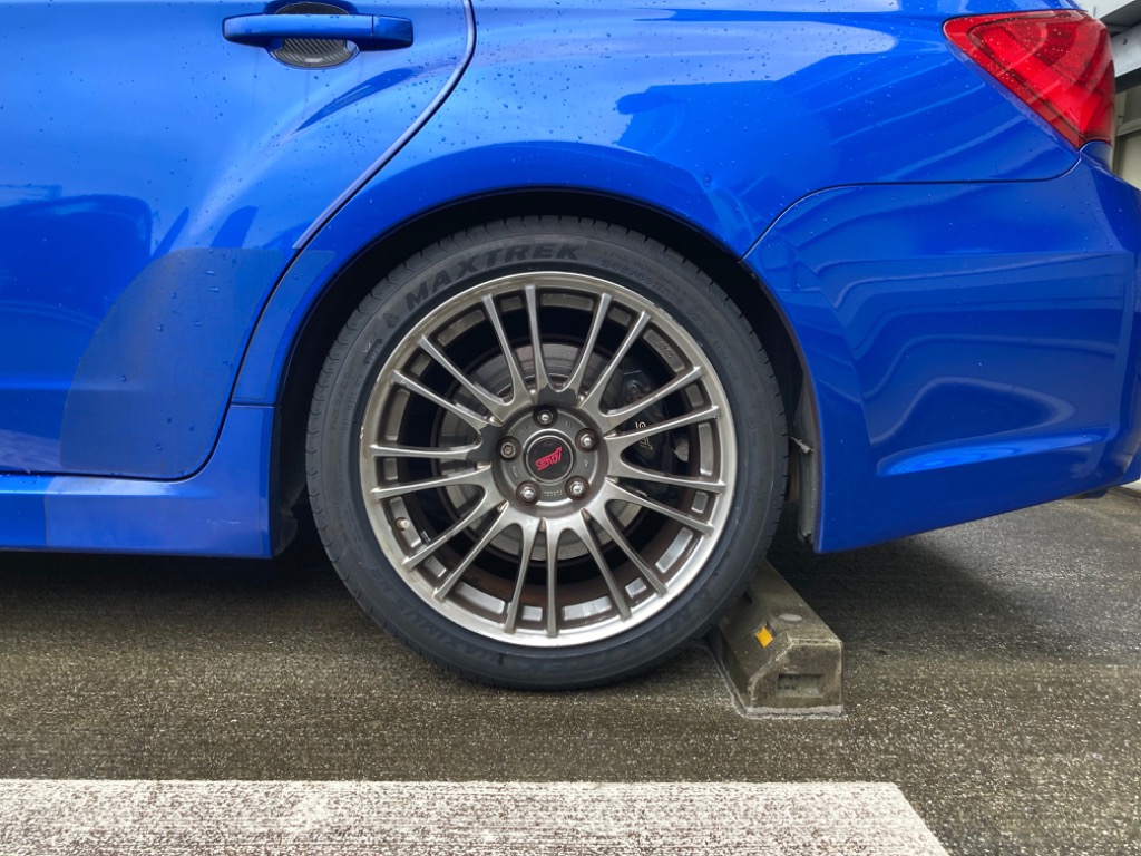 極上イボ付 2024年製 215/65R16 マックストレック マキシマス M2 MAXTREK MAXIMUS M2 235/45R18 98W XL - オートウェイ