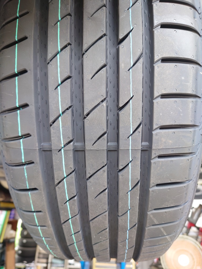 MAXTREK 215/45R17 タイヤ サマータイヤ マックストレック