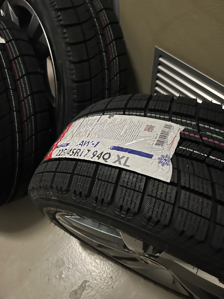 NANKANG（ナンカン） 4本セット 225/45R17 スタッドレスタイヤ AW-1