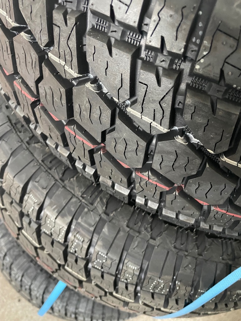○新品 Radar レーダー Dimax Classicホワイトリボン 125R12インチ