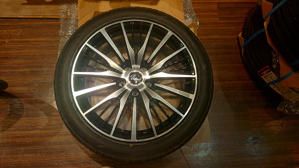 MINERVA 225/45R18 サマータイヤ ホイールセット F205 送料無料 MINERVA 225/45R18 サマータイヤ ホイールセット F205 送料無料