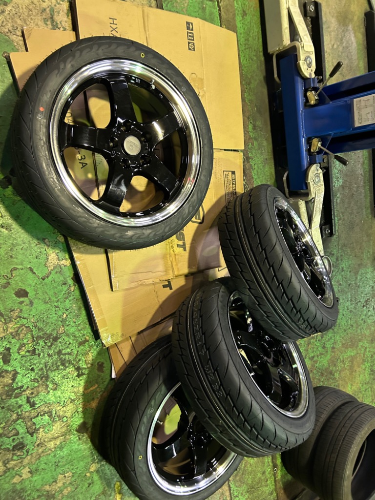 FINALIST FZ-S5 17×7.5J-45 5h-114.3 4本 4枚セット】 FINALIST FZ-S5 17x7.5 +45 114.3x5 BL/RP