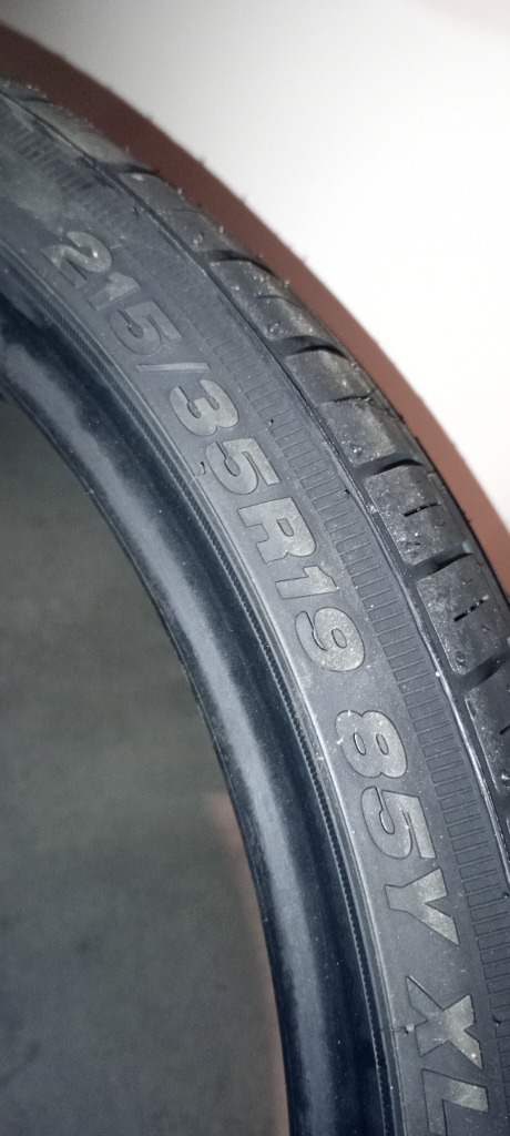ZEETEX 215/35R19 ジーテックス HP2000 vfm タイヤ サマータイヤ