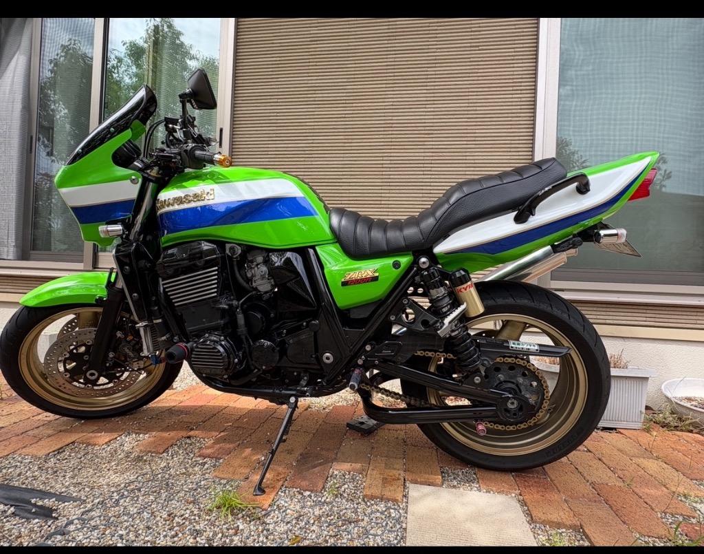 PMC製タックロールシートzrx1100 zrx1200 PMC ピーエムシー ZRX1100 ZRX1200R/S/DAEG スタイリッシュ