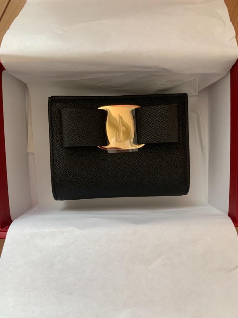 FERRAGAMO フェラガモ 二つ折り財布 ヴァラ レディース 22D515 : AXES