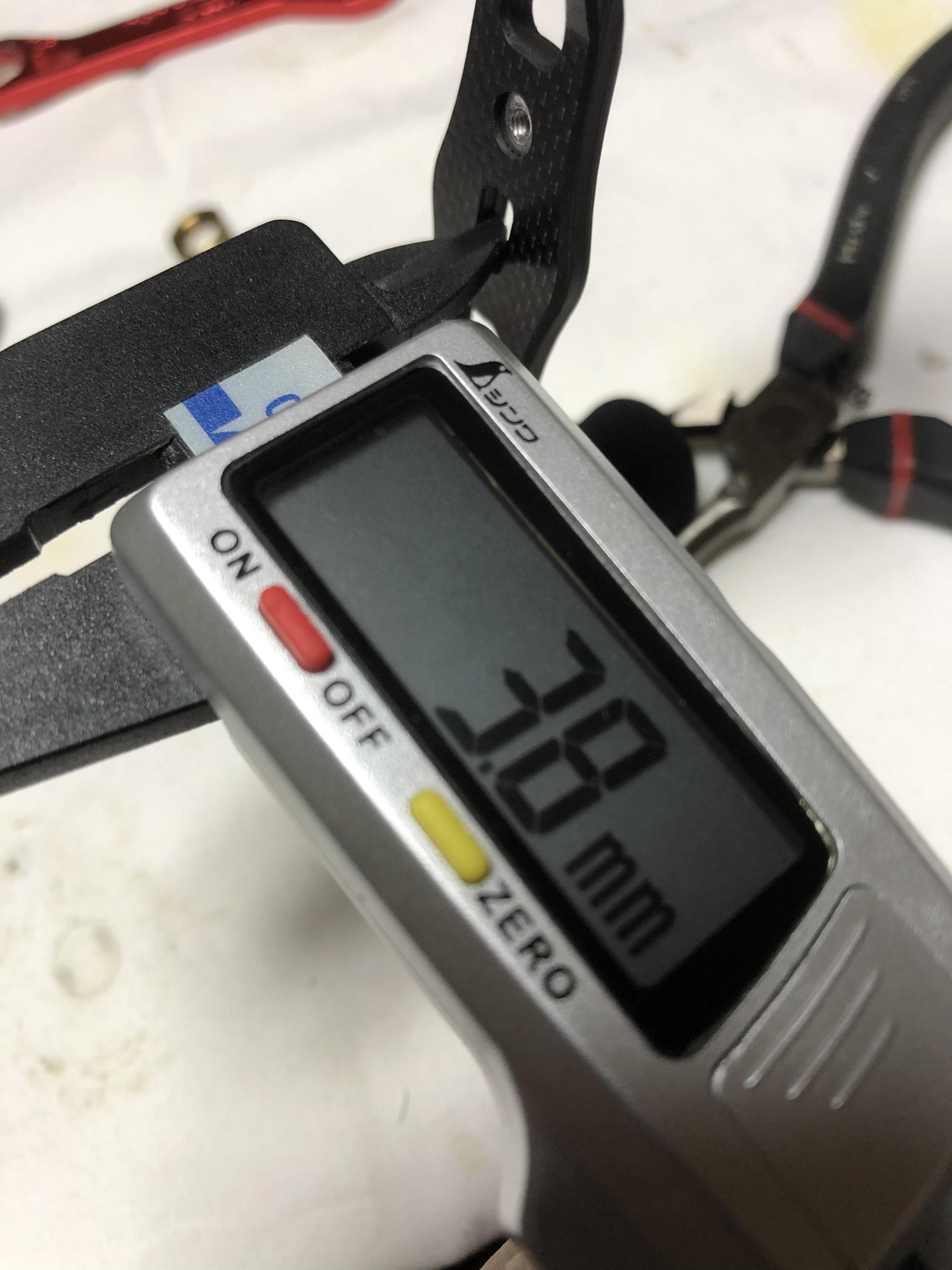 カスタムカーボンハンドル 85mm・90mm・95mmノブ・左右センター カスタムカーボンハンドル 85mm・90mm・95mmノブ・左右センター